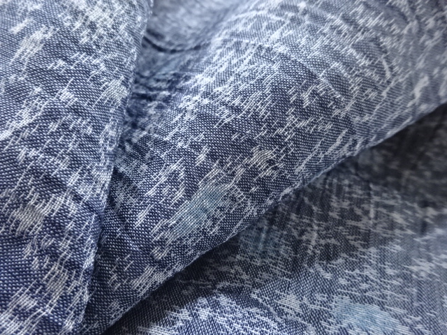  アンティーク　本場小千谷ちぢみ　草花模様織り出し着物